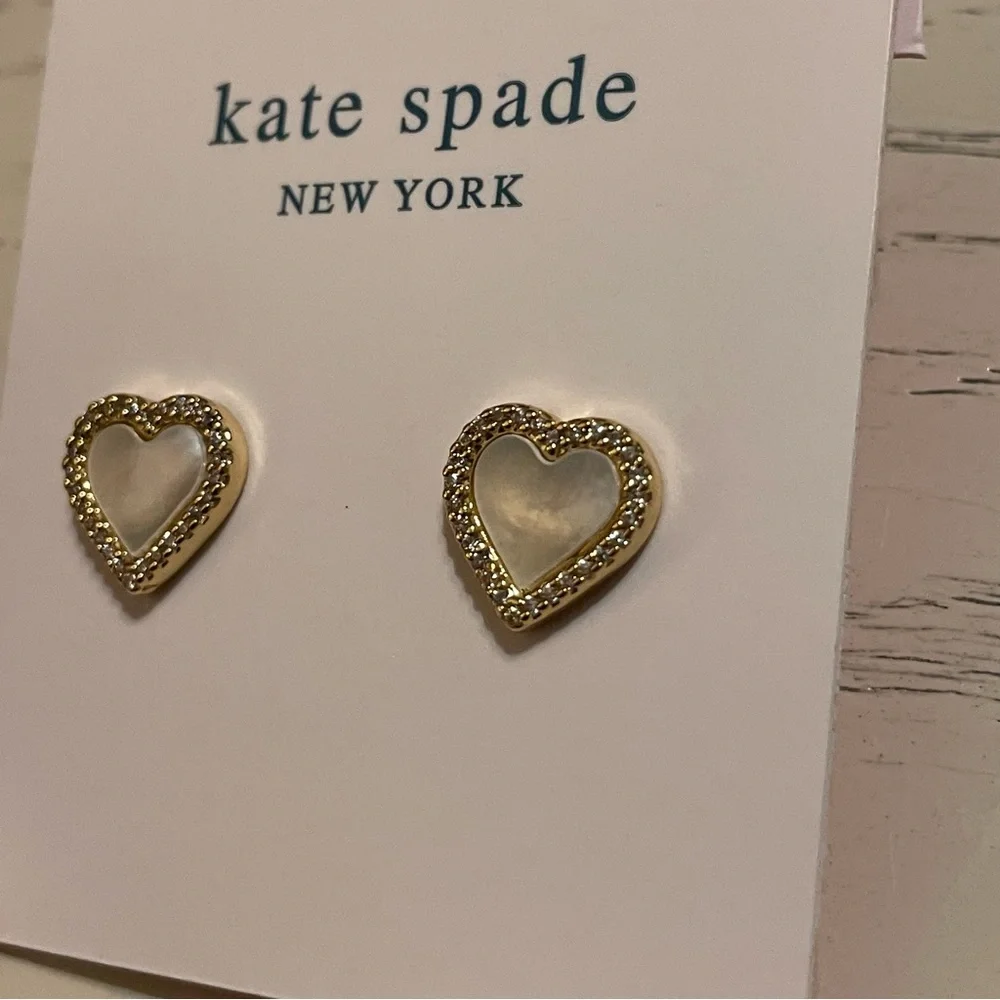 Kate Spade - NWT | ‘Take Heart’ Gold Stud Earrings ❤️